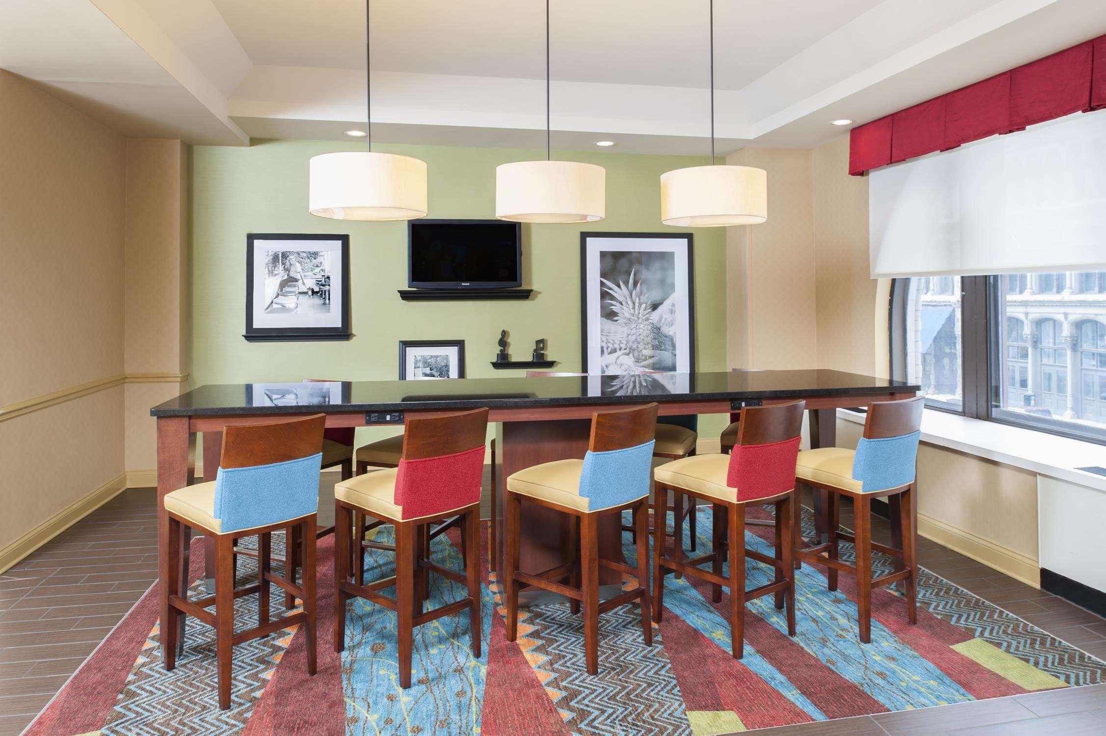 Hampton Inn Indianapolis Downtown Across From Circle Centre Facilities photo
